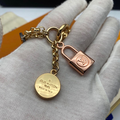 ブランドキーホルダー内部構造